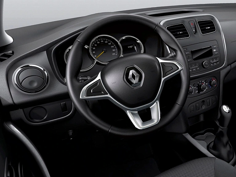 Renault Logan AT